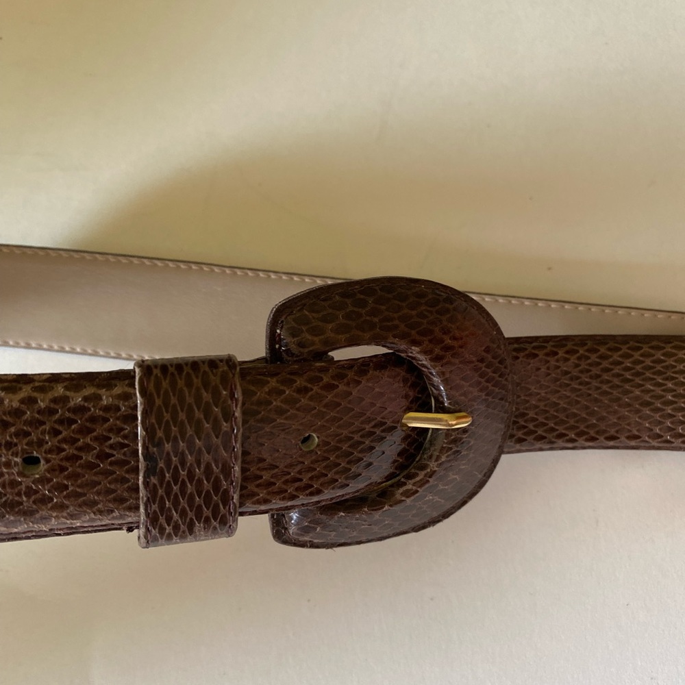 NWOT Lovely brown genuine snakeskin leather 1” width belt, Size: 30”-34”
